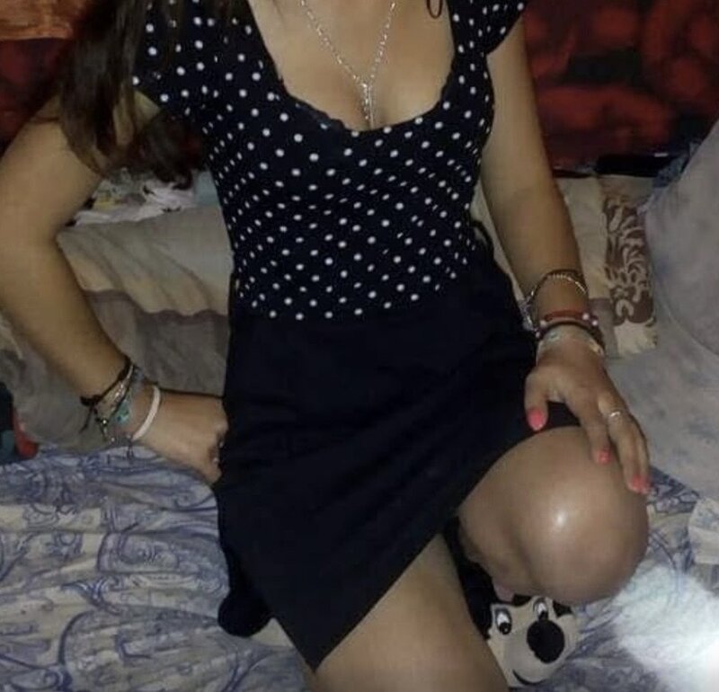 Servicii totale, suntem 2  fete